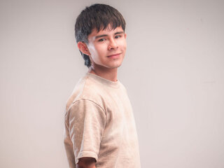 RavenSaen Profile Picture