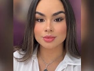 Emilly 24 Profile Picture