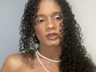 Mika Nunes Profile Picture