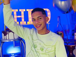 DylamAmadeus Profile Picture