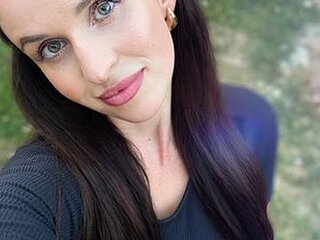 Snow White HUGE TITS Profile Picture