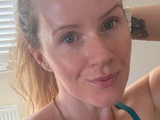 RedHeadRosie Profile Picture