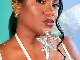 AnnieLeigt Profile Picture