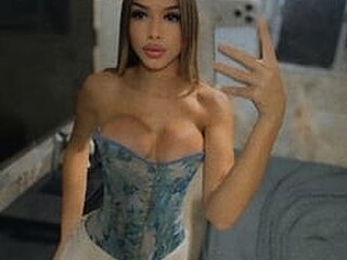 Giulia 18 Profile Picture