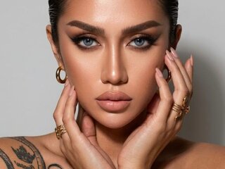 JulliaFakarat Profile Picture