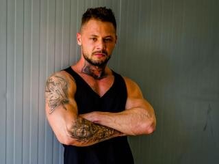 BrianHott Profile Picture