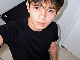 JamesCurls Profile Picture