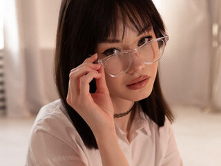 YumiLin Profile Picture